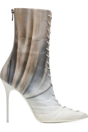 Balmain Skor, Dam, 37 EU, Läder, Uria ankelboots i skulpturtryck läder
