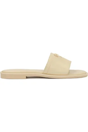 Kazar Skor, Dam, 39 EU, Läder, monogrammönstrade kräm läder flip-flops
