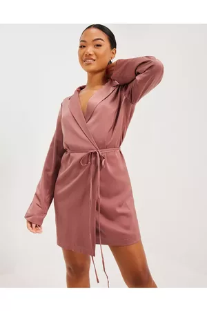 Rare Fashion Revere Collar Wrap Dress Långärmade klänningar