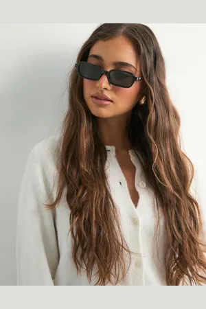 Le Specs - Pilferer