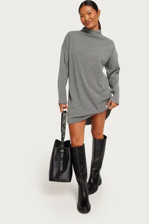 Nelly - Turtle Neck Loose Dress