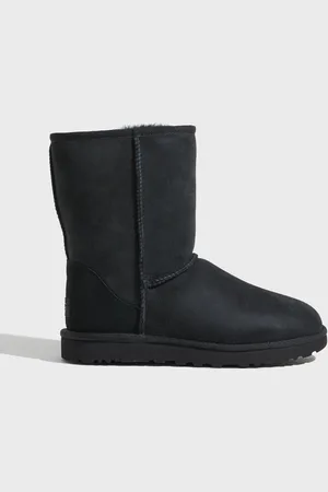UGG - W Classic Short II