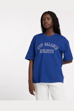 New Balance Kvinnor Graphic Jersey Oversized T-Shirt i Blue Tröja i bomull