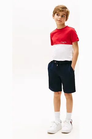 Tommy Hilfiger Colour-Blocked T-Shirt And Sweat Shorts Set