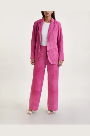 Stand Studio Byxor Resort Suit 34