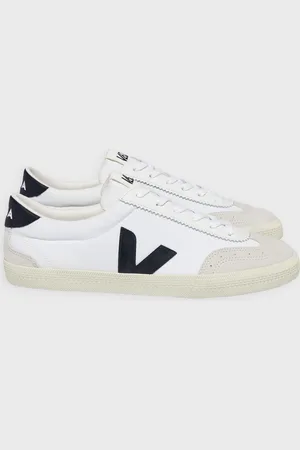 Veja Sneakers Volley /svart EUR 36