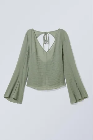 Weekday Sophia Open Back Blus