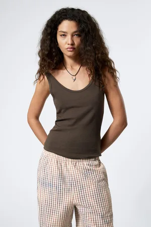 Weekday Linne med scoop-neck