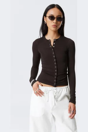 Weekday Slim LongSleeved Buttoned Cardigan