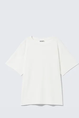 Weekday Mjuk oversized T-shirt med kort ärm